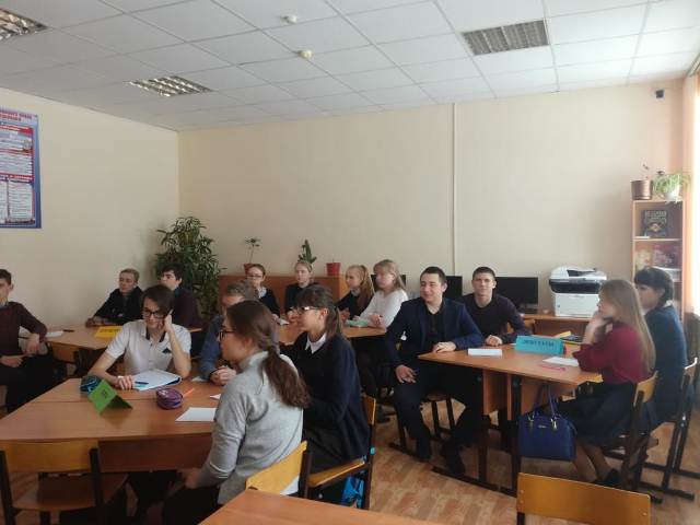 Батл по избирательному праву в Верхнедонской гимназии