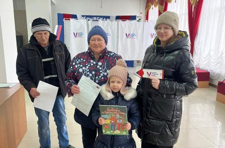 В Верхнедонском районе начались выборы Президента России
